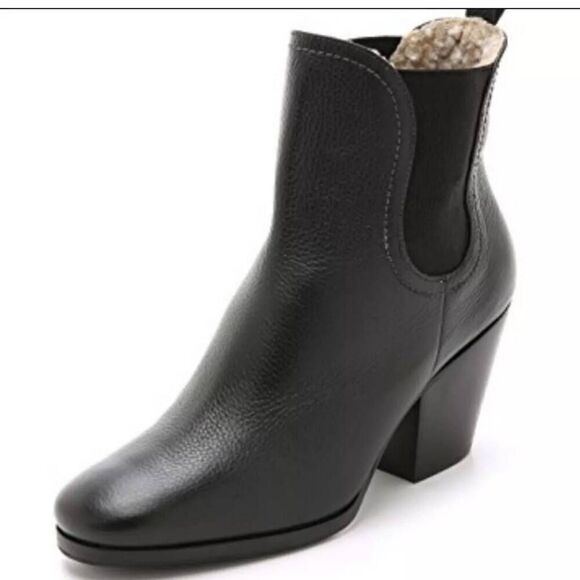 RACHEL COMEY Pebbled Nassau Chelsea Boots Heel Leather Sherpa Lined Size 9 - Picture 1 of 8